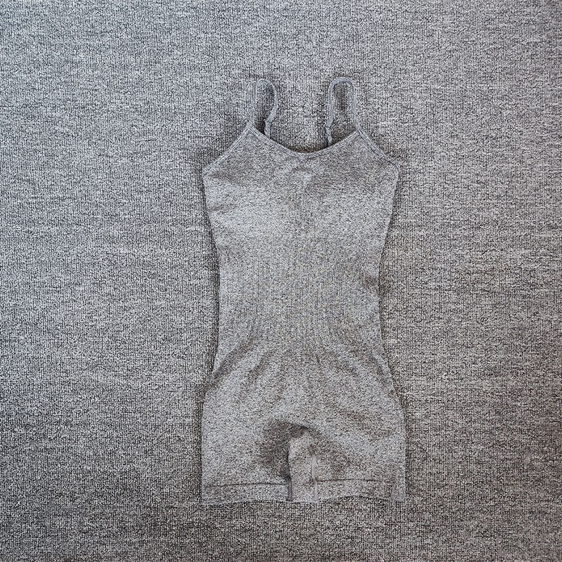 Women Seamless Jumpsuit Tight Fitting Hip Lifting Jumpsuit Shorts Yoga Sports Gym Sleeveless Jumpsuit